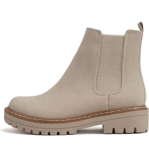 Nude Chelsea Lug sole Ankle boot - Picture 6 of 9